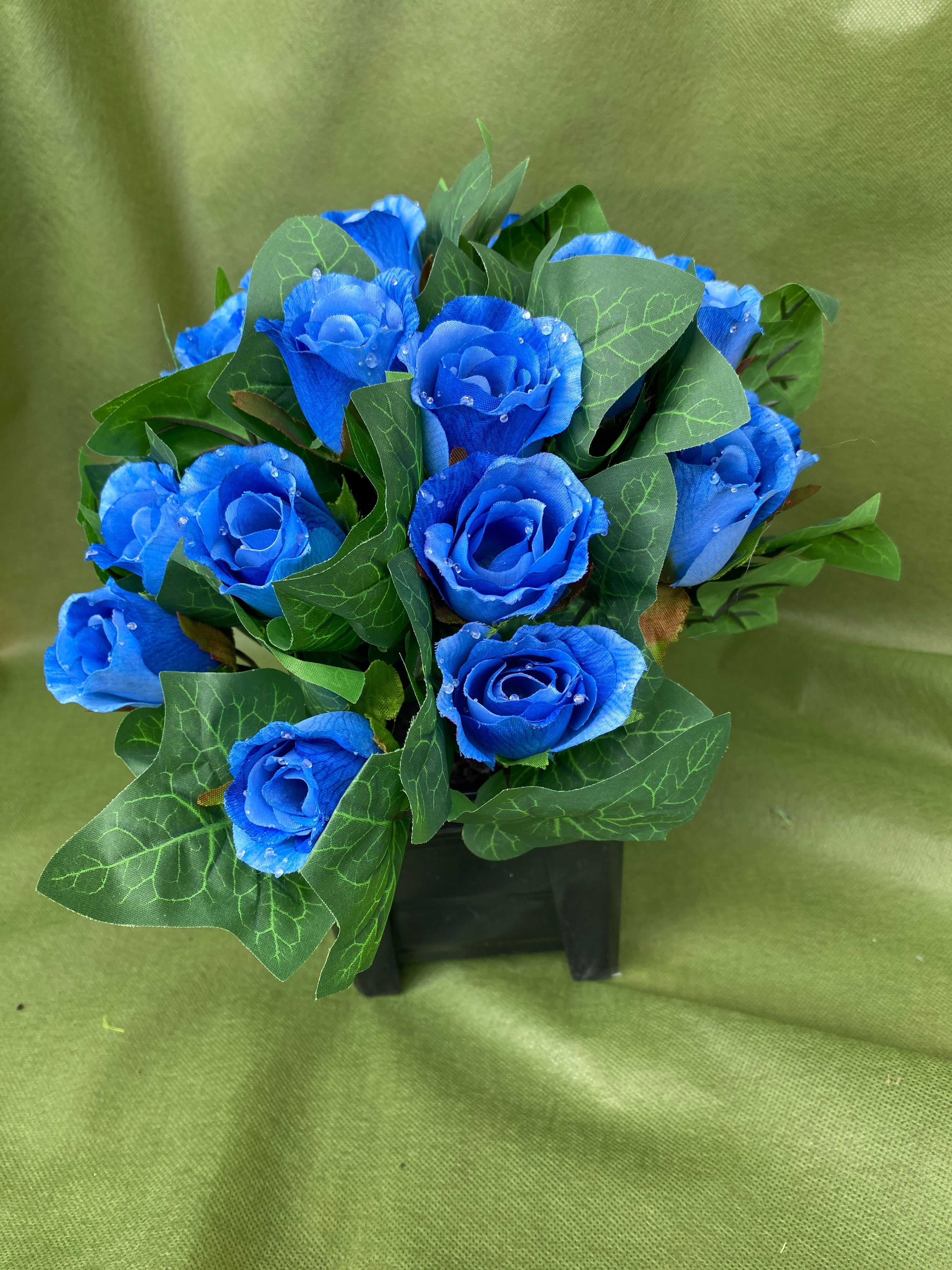 Classic Remembrance Arrangement